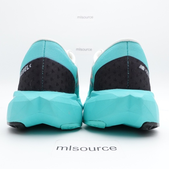 Size 7.5 WIDE D Women's New Balance FuelCell Rebel v4 Running Shoes WFCXCJ4 - Picture 7 of 13